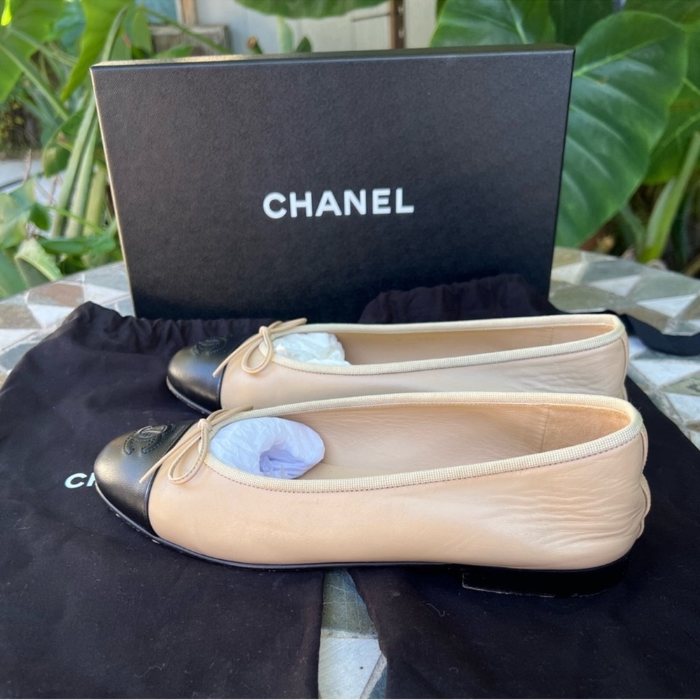 Chanel cap toe cc logo ballet flats classic beige & black - Picture 6 of 11